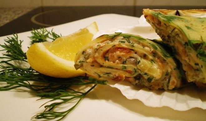 Блинчики с копченым лососем