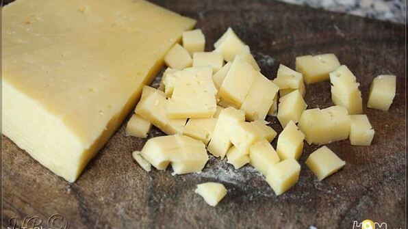 блинчики с мясом и сыром