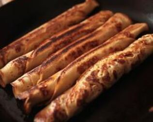 Блины, фаршированные сыром