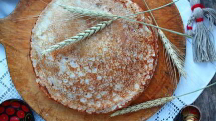 Блины на кефире с водкой и гречневой мукой