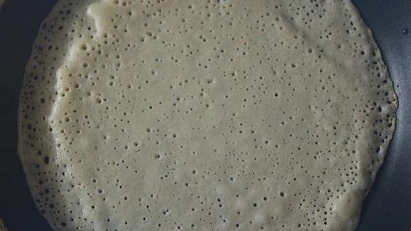 блины на кефире с водкой и гречневой мукой