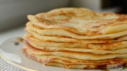 Блины с дрожжами на воде и кефире