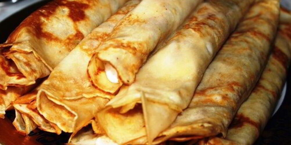 Рецепт блинов с творогом и ягодами