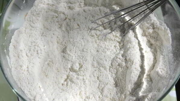 булочки с клубникой