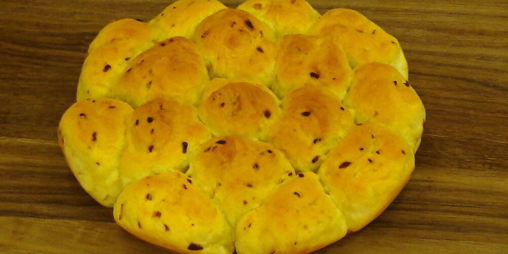 Рецепт булочек с луком