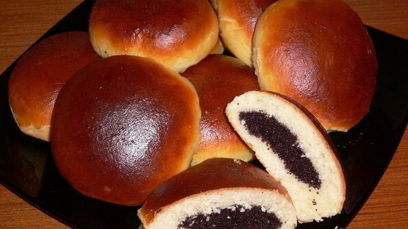 булочки с маком