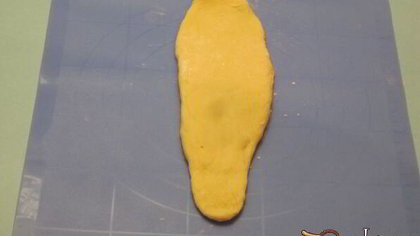 булочки с начинкой из чернослива и яблок