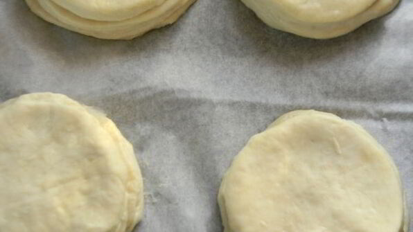 булочки слоеные из дрожжевого теста