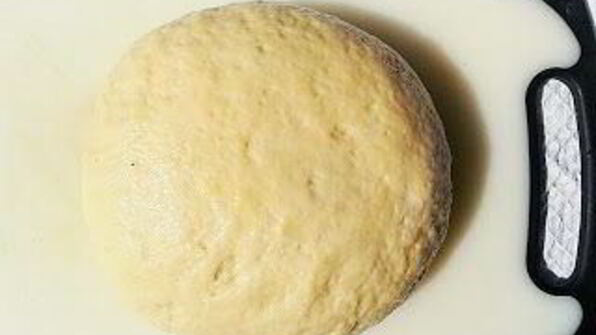 круассаны с апельсиновым и яблочным джемом