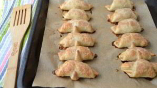 круассаны в стиле яблочный пирог