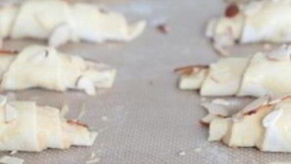 миндальные круассаны