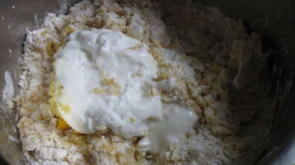 нежные булочки с цедрой лимона и апельсина