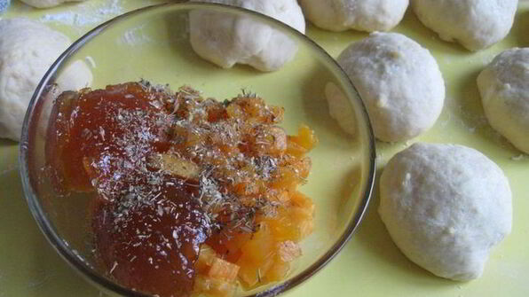 нежные булочки с цедрой лимона и апельсина