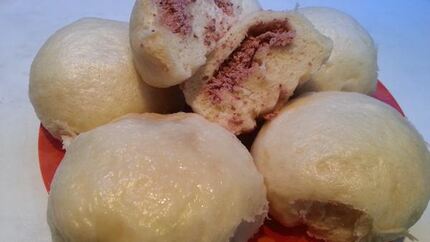 Паровые булочки с фасолью по-корейски