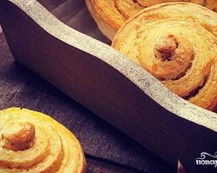 Пышные булочки с корицей