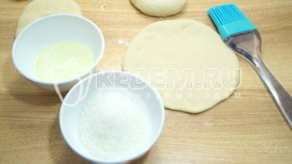 сдобные булочки плюшки