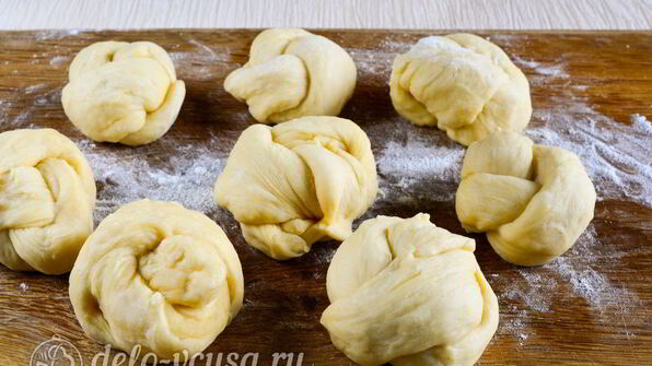 сладкие булочки из дрожжевого теста