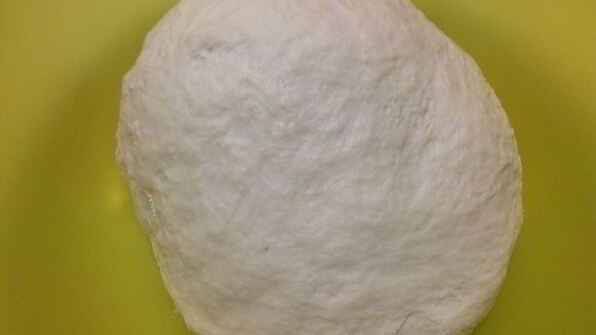 сырные булочки с базиликом на картофельно-дрожжевом тесте