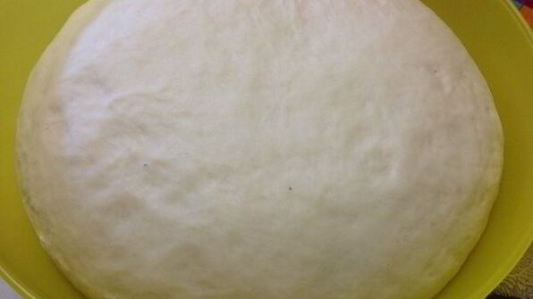 сырные булочки с базиликом на картофельно-дрожжевом тесте