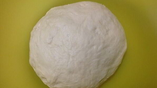 сырные булочки с базиликом на картофельно-дрожжевом тесте