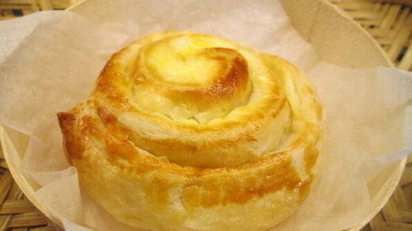 ватрушки с творогом в сметанной заливке