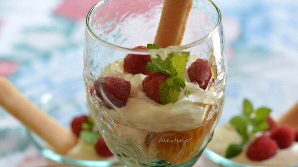 быстрый мини чизкейк с лимонным ягодным вкусом