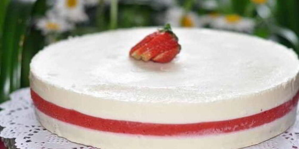 Рецепт клубничного чизкейка без выпечки