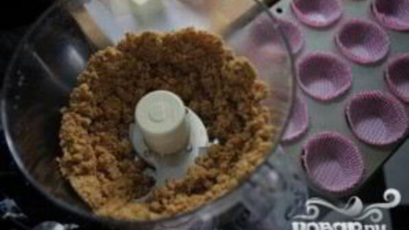 мини-чизкейки с клубникой