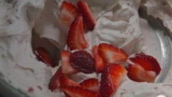 мини-чизкейки с клубникой