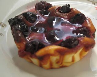 Мини-чизкейки с вишней