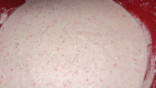 мраморный чизкейк с малиной и персиками