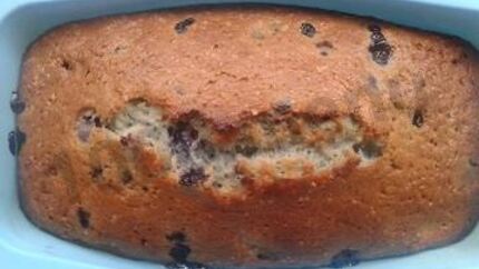 Кекс с ягодами на яичных белках