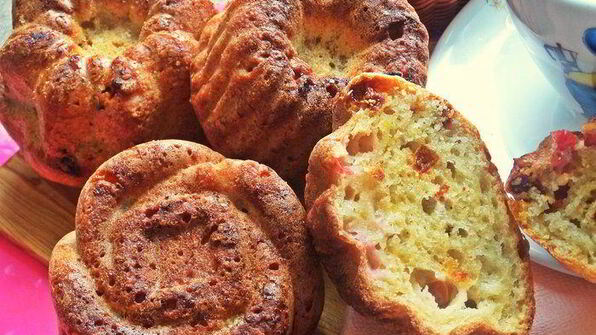 кексы с ягодами и грушей на творожном тесте