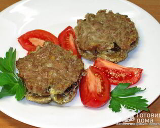 Мясные мини кексы с грибной начинкой