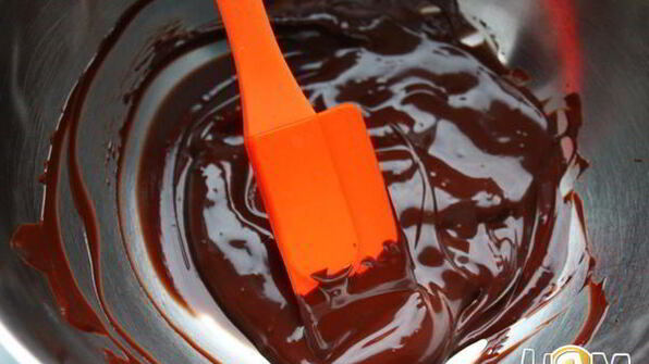 шоколадные капкейки со взбитыми сливками