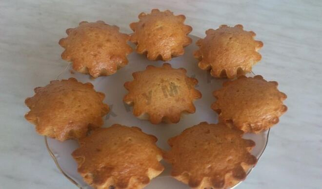 Сладкие и простые кексики на сметане