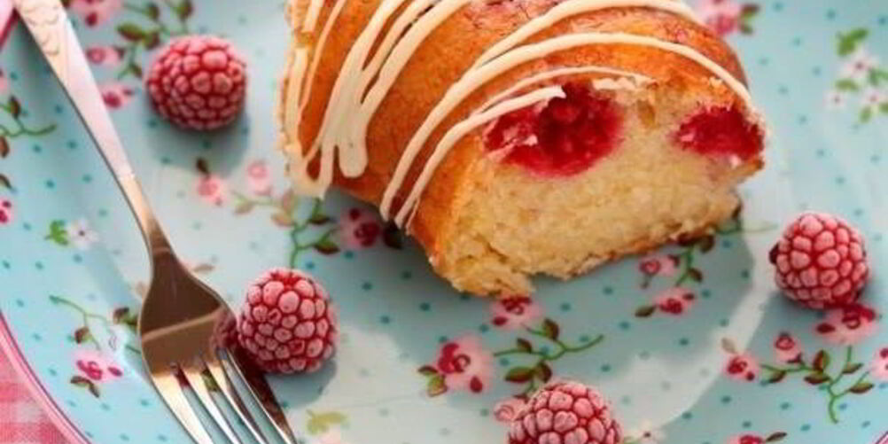 Рецепт ягодного кекса с глазурью