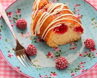 Ягодный кекс с глазурью