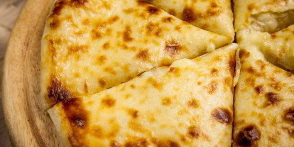 Рецепт хачапури с сыром по-имеретински из дрожжевого теста