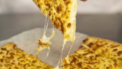 Хачапури с сыром сулугуни