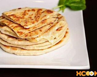 Хачапури с творогом и сыром