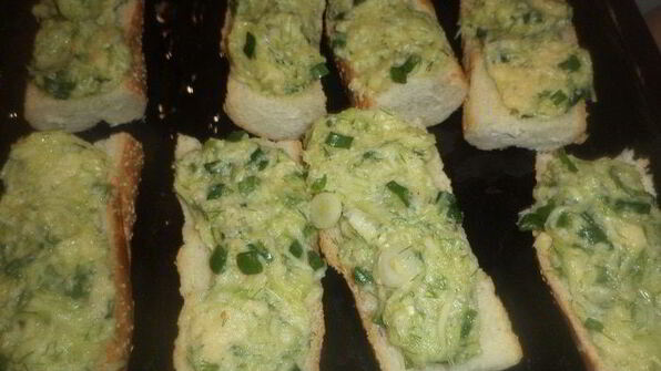 багет с кабачково-сырной начинкой