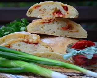 Чиабатта с вялеными помидорами