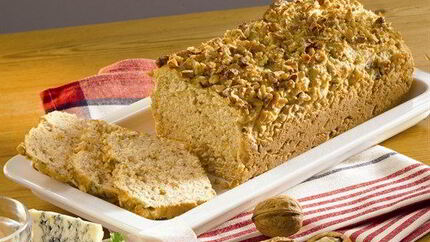 Хлеб из феты с грецкими орехами