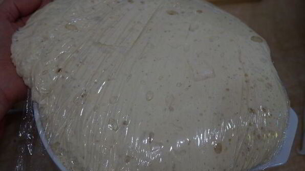 крестьянский хлеб с хрустящей корочкой