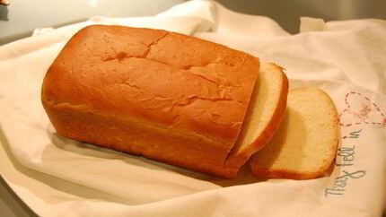 Просто Белый Хлеб