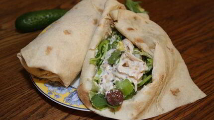 Кулечки из лаваша с курицей и зеленью