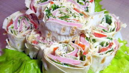 Лаваш с колбасой и сыром