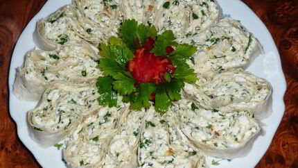 Лаваш с начинкой из творога и зелени