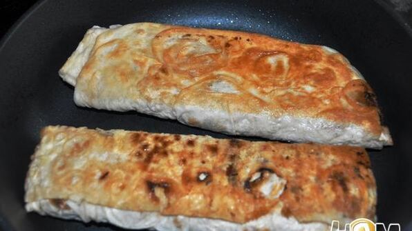 жареный лаваш с картофелем и фаршем